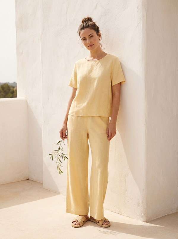 Conjunto coordinado mujer — top y pantalón (lino, mantequilla)